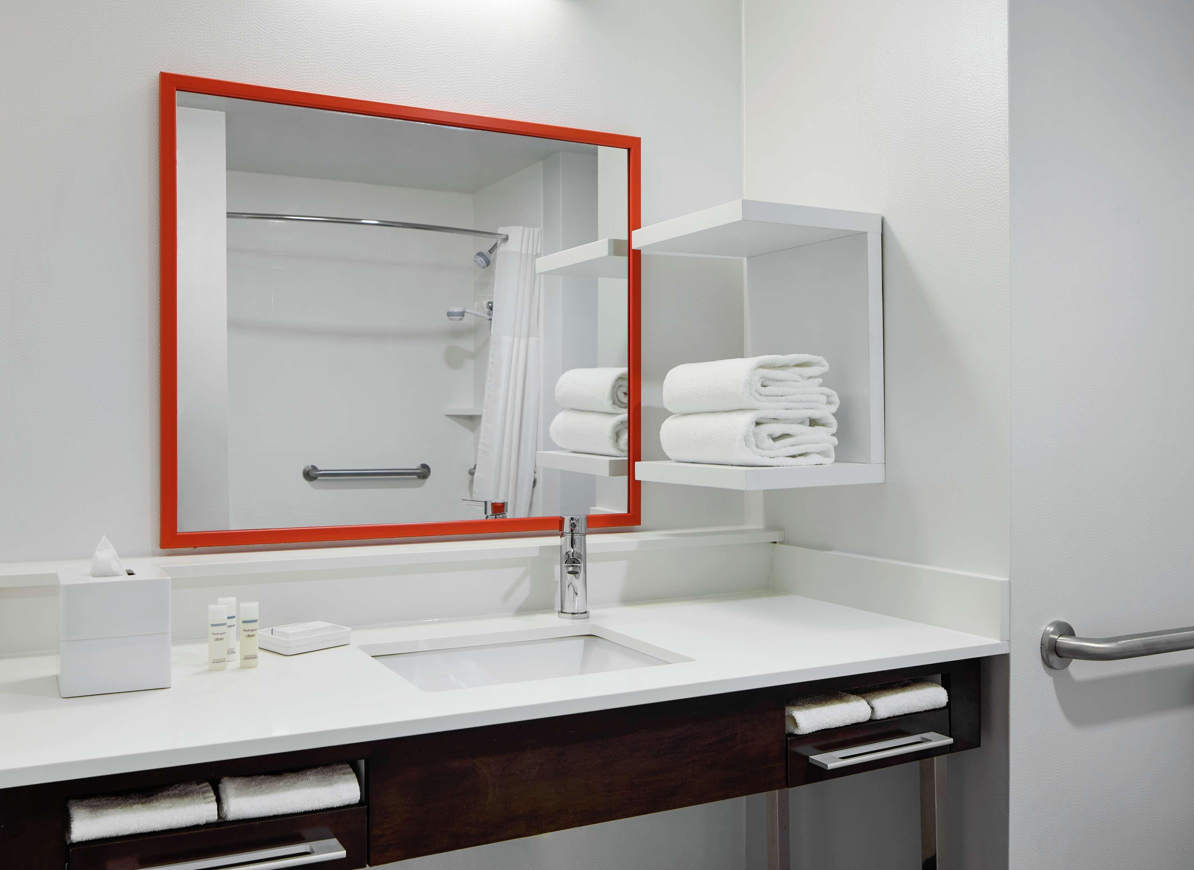 Hampton Inn & Suites Chicago/Waukegan Ngoại thất bức ảnh