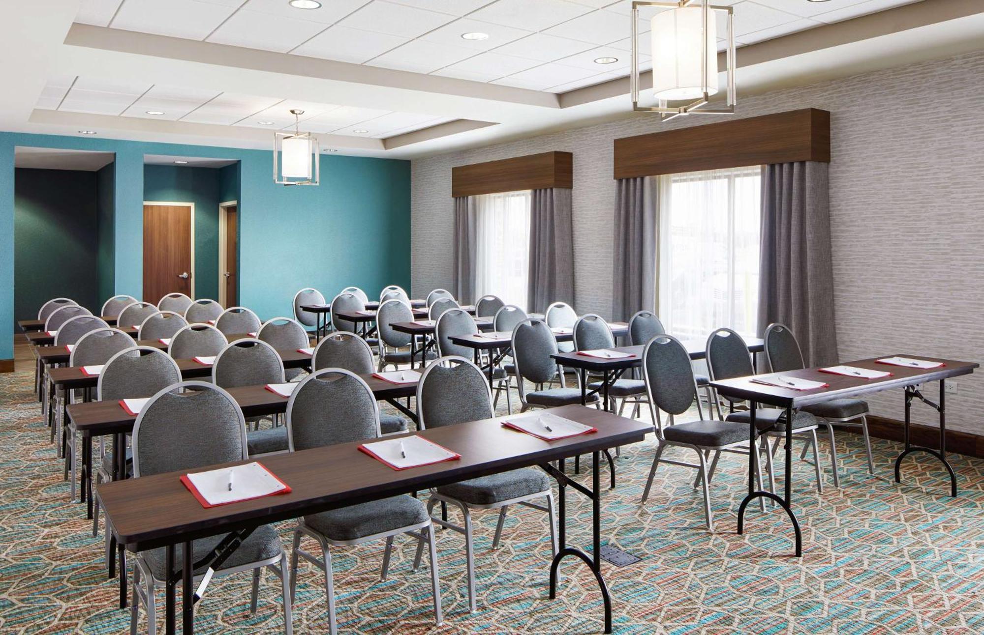 Hampton Inn & Suites Chicago/Waukegan Ngoại thất bức ảnh